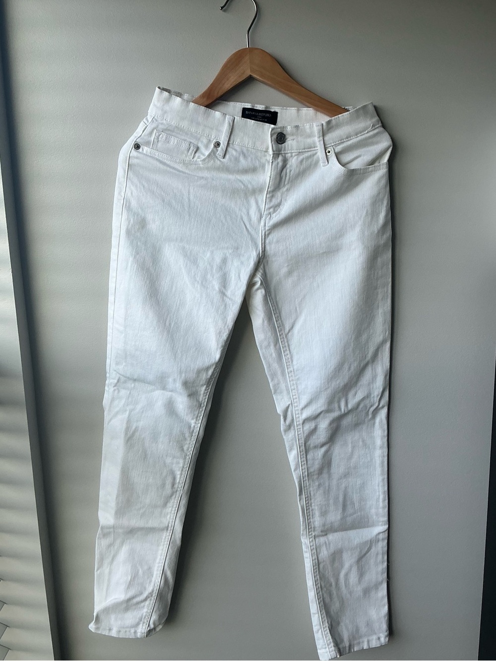 Banana Republic White Jeans